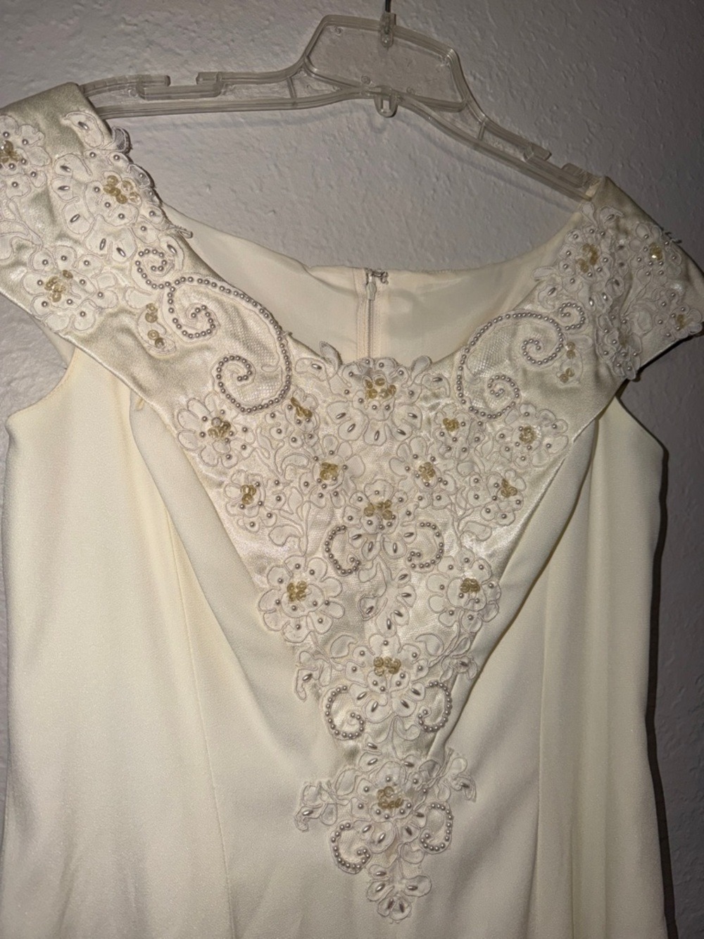 Vintage Union Made Off The Shoulder Wedding Gown with Pearl Beadwork cottagecore - Picture 5 of 11